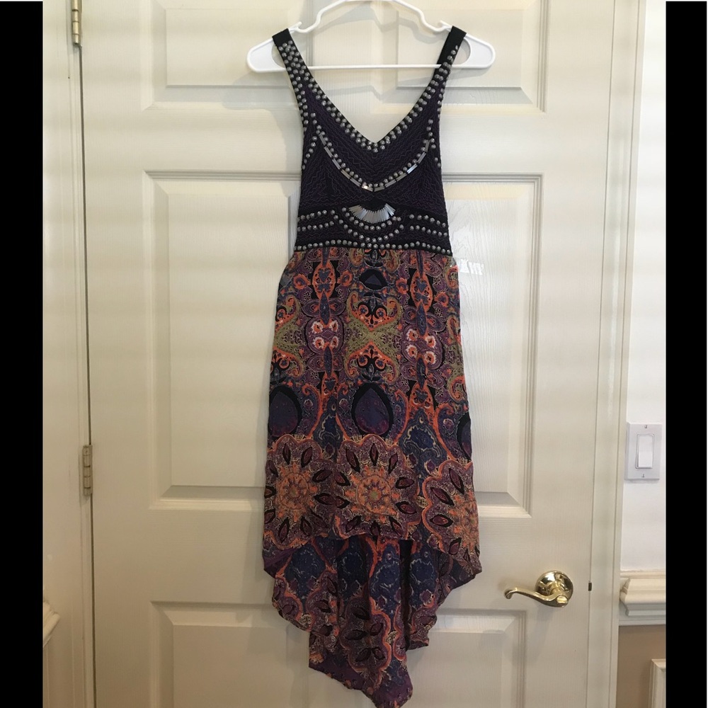 ANGIE STRAPPY HALTER WITH BEADING NWT - Picture 2 of 11